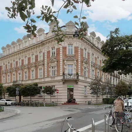 Kraków Stare Miasto Czapskich Studio by Renters-2